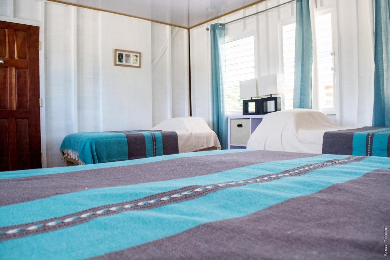 Horse Cottage Sarteneja Luaran gambar