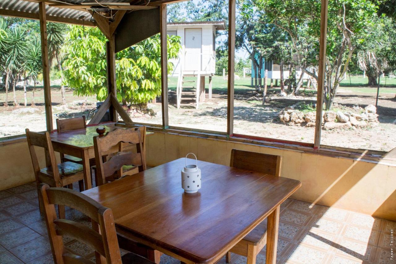 Horse Cottage Sarteneja Luaran gambar